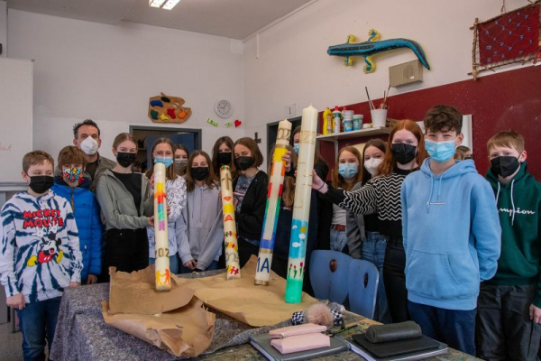 2022 03 22 Marienschule Osterkerzeklein